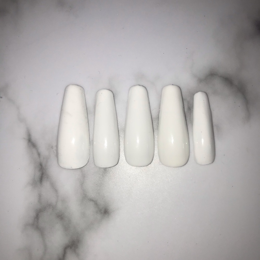 White plain press on nails